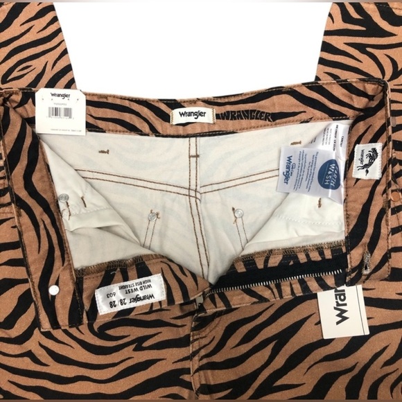 WRANGLER WOMEN'S HIGH RISE WILD WEST PURR PRINT JEANS SIZE 28 ANTHROPOLOGIE FP - Picture 12 of 13